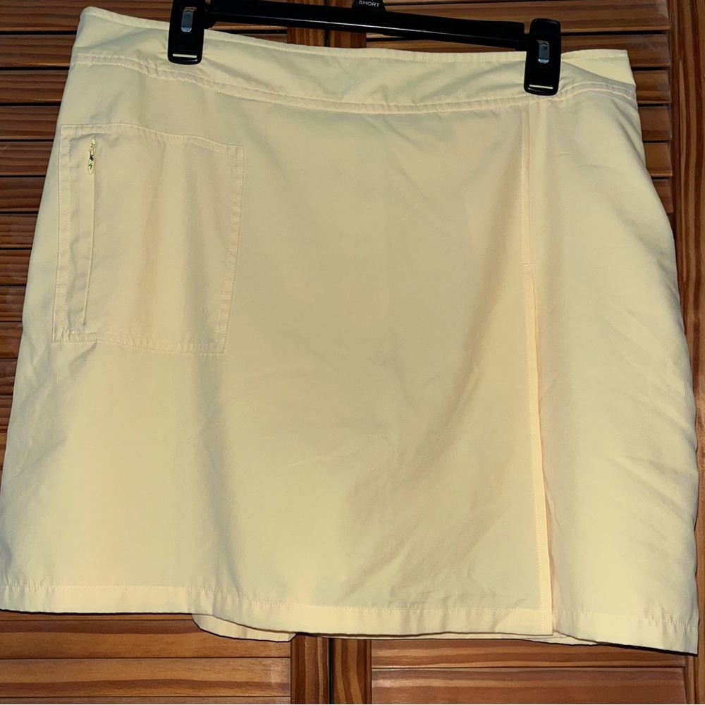 Izod Yellow Golf Skort/ Skirt Size 16